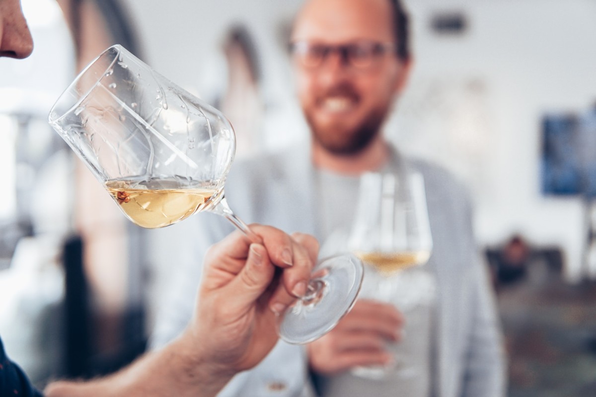 Swirl, Sniff, Sip – An Introduction To Basic Wine Tasting Techniques